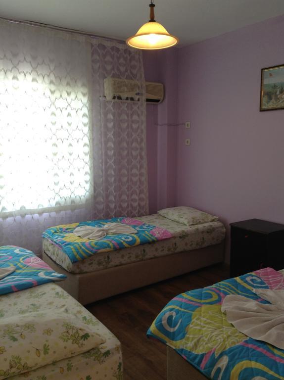 Nur Pension Selçuk Chambre photo
